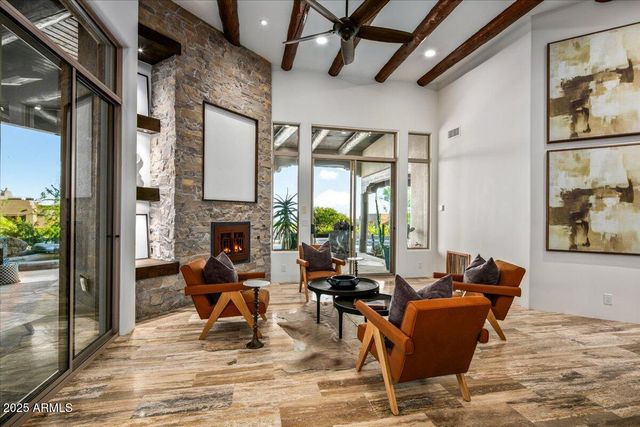 10712 E PROSPECT POINT Drive, Scottsdale, AZ 85262