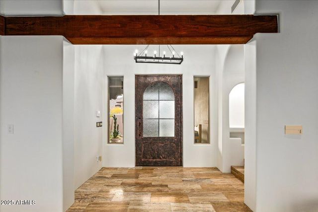 10712 E PROSPECT POINT Drive, Scottsdale, AZ 85262