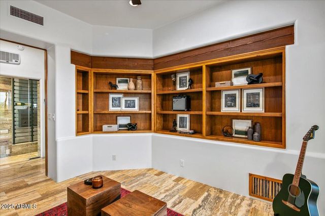 10712 E PROSPECT POINT Drive, Scottsdale, AZ 85262