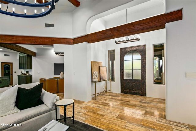 10712 E PROSPECT POINT Drive, Scottsdale, AZ 85262