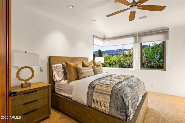 10712 E PROSPECT POINT Drive, Scottsdale, AZ 85262