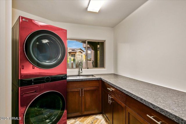 10712 E PROSPECT POINT Drive, Scottsdale, AZ 85262