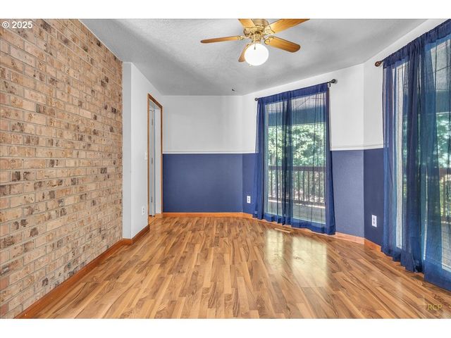 7650 OLD PACIFIC Hwy N, Castle Rock, WA 98611