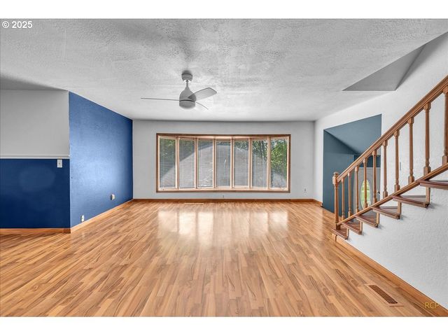 7650 OLD PACIFIC Hwy N, Castle Rock, WA 98611