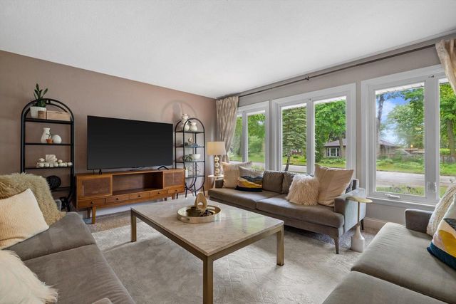 4520 N 110th STREET, Wauwatosa, WI 53225