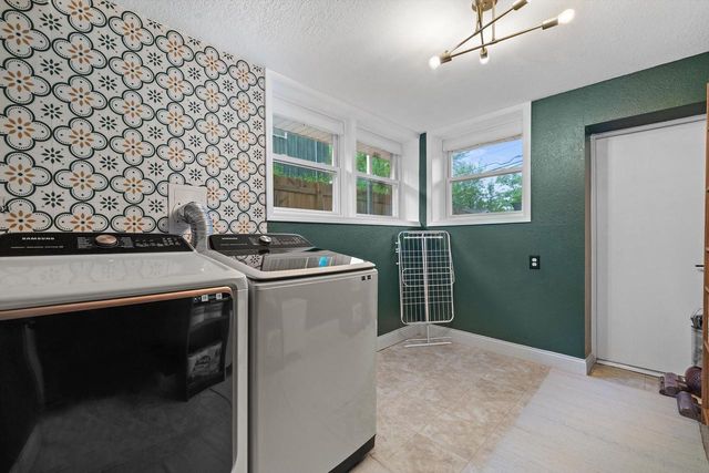 4520 N 110th STREET, Wauwatosa, WI 53225