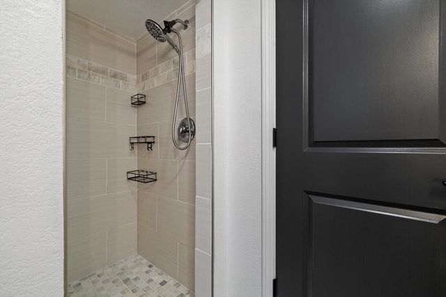 4520 N 110th STREET, Wauwatosa, WI 53225