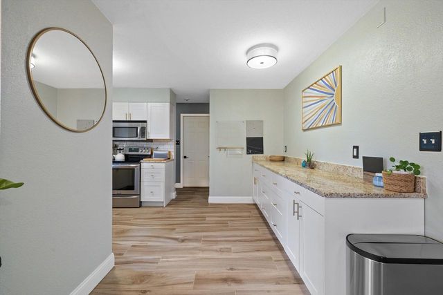 4520 N 110th STREET, Wauwatosa, WI 53225