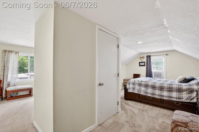 239 E Chestnut Street, Webberville, MI 48892