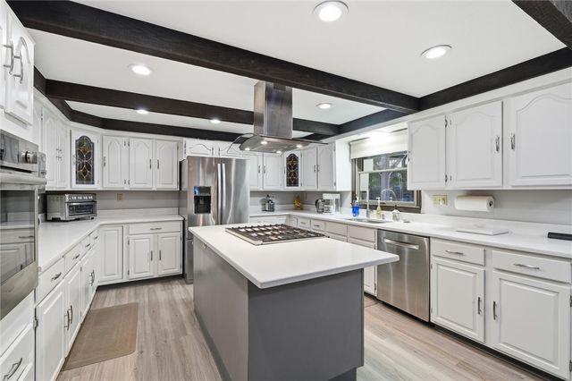 112 June Dr, Port Vue, PA 15133