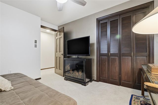 112 June Dr, Port Vue, PA 15133