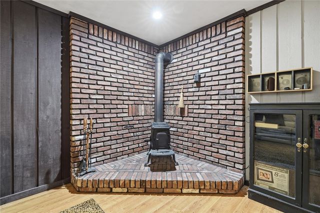 112 June Dr, Port Vue, PA 15133