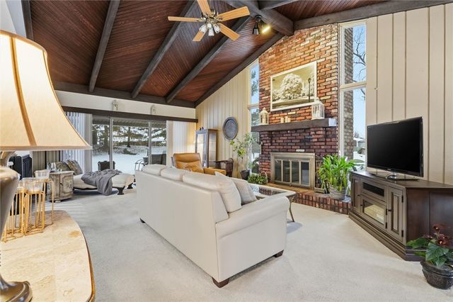 112 June Dr, Port Vue, PA 15133