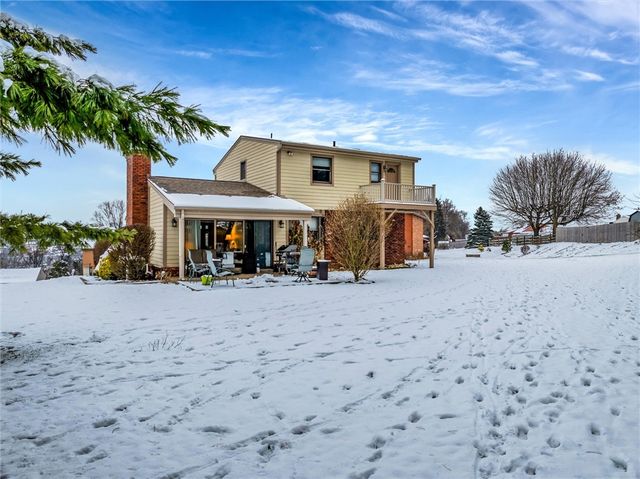 112 June Dr, Port Vue, PA 15133