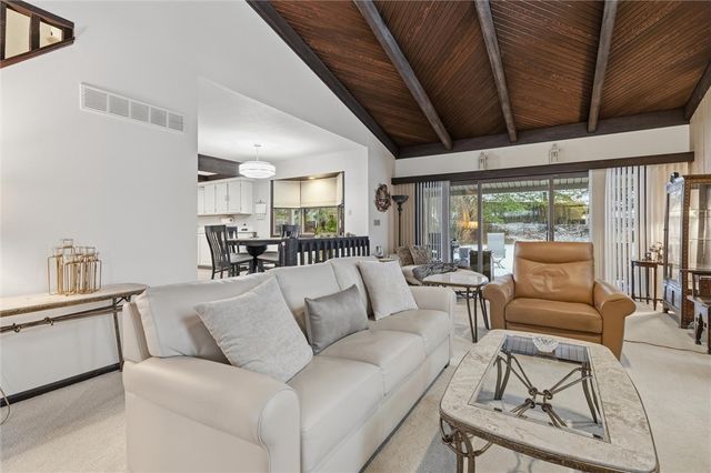 112 June Dr, Port Vue, PA 15133