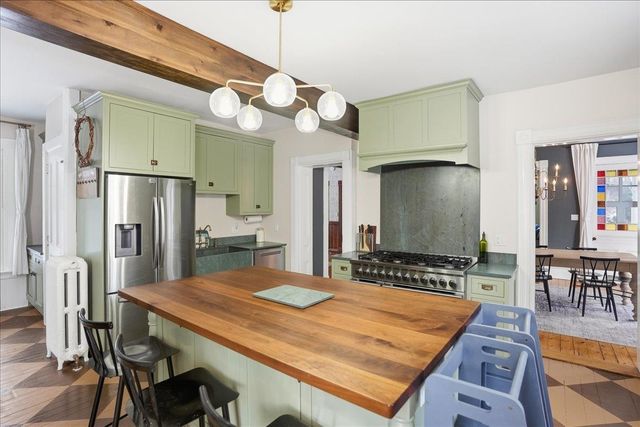 161 Harbor Road, Shelburne, VT 05482