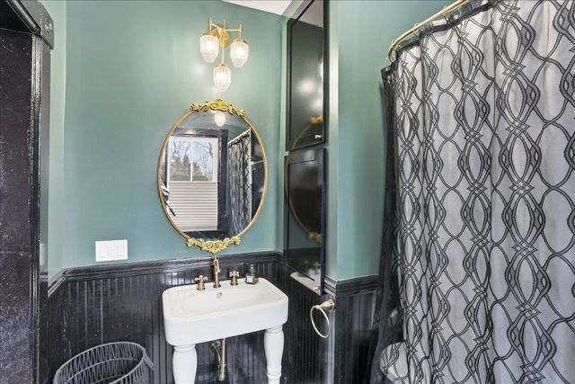 161 Harbor Road, Shelburne, VT 05482