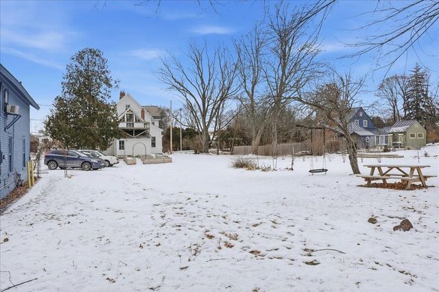 161 Harbor Road, Shelburne, VT 05482