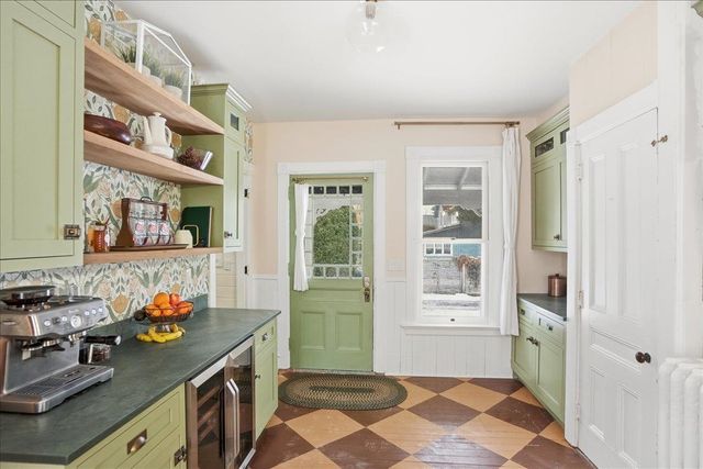 161 Harbor Road, Shelburne, VT 05482