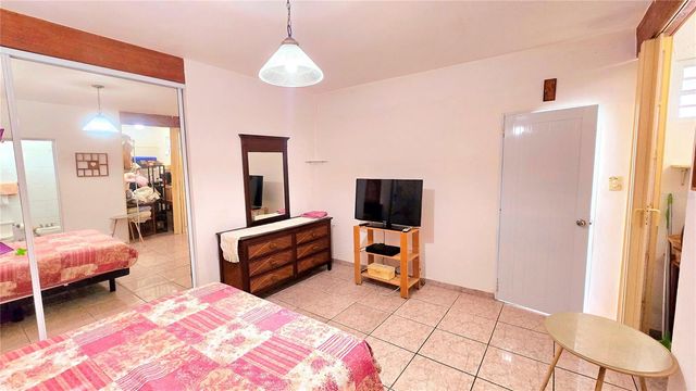 FELICIDAD URB. ALTURAS DE CERRO GORDO I Y II 2-D, Vega Alta, PR 00692