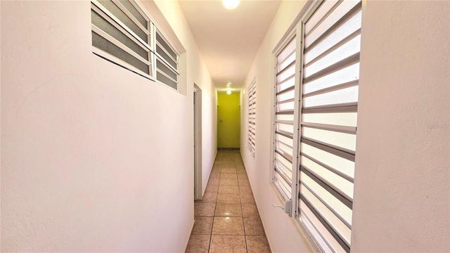 FELICIDAD URB. ALTURAS DE CERRO GORDO I Y II 2-D, Vega Alta, PR 00692