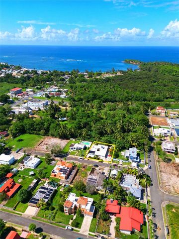 FELICIDAD URB. ALTURAS DE CERRO GORDO I Y II 2-D, Vega Alta, PR 00692