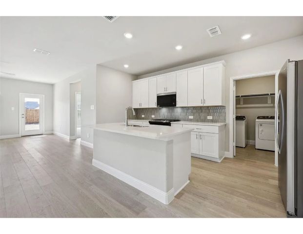 707 Hemingway Lane, Lowry Crossing, TX 75069