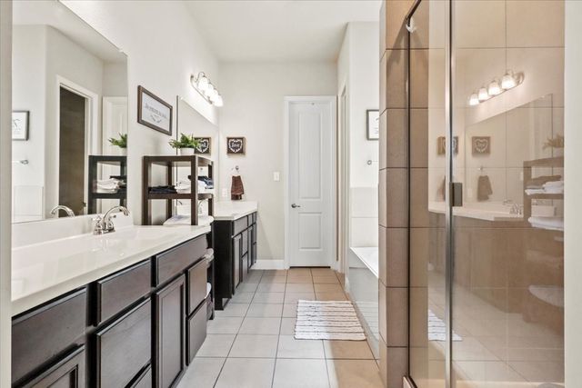 1933 Steppe Trail Drive, Aubrey, TX 76227