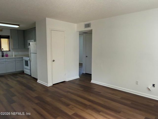 5243 WESTCHASE Court 3, Jacksonville, FL 32210