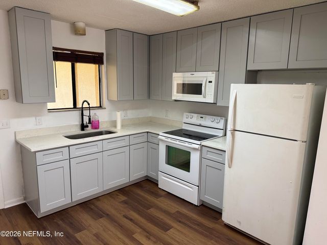 5243 WESTCHASE Court 3, Jacksonville, FL 32210