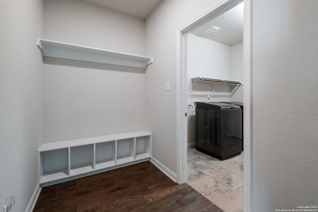 1610 Nightshade, San Antonio, TX 78260