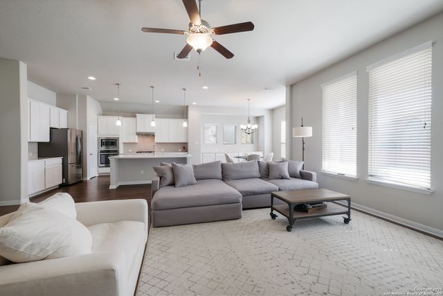 1610 Nightshade, San Antonio, TX 78260