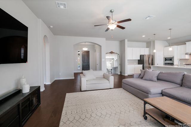 1610 Nightshade, San Antonio, TX 78260