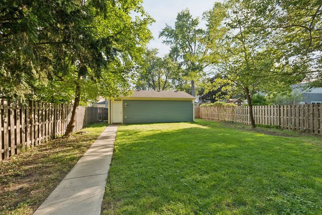 2412 Noyes Street, Evanston, IL 60201