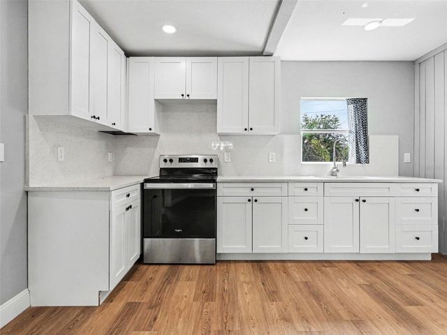 38702 SOUTH AVENUE, Zephyrhills, FL 33542