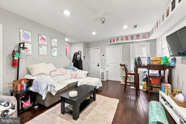 1605-00 W OXFORD ST, Philadelphia, PA 19121