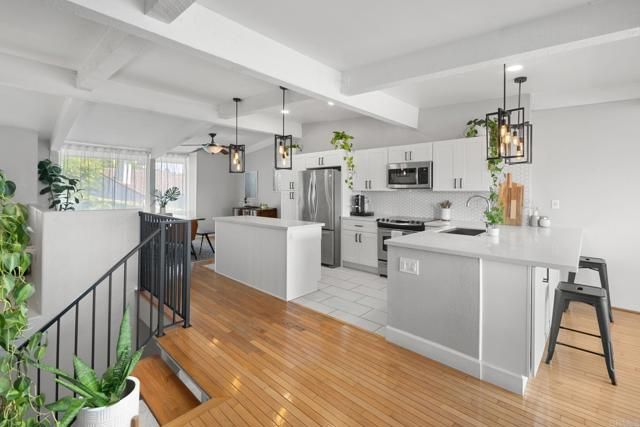 2333 Caringa Way 34, Carlsbad, CA 92009