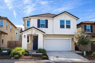3209 Auburn Leaf Loop, Folsom, CA 95630