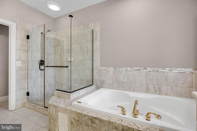 718 HAWKINS WAY, Alexandria, VA 22314