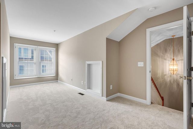 718 HAWKINS WAY, Alexandria, VA 22314