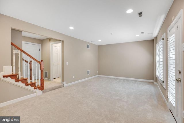 718 HAWKINS WAY, Alexandria, VA 22314