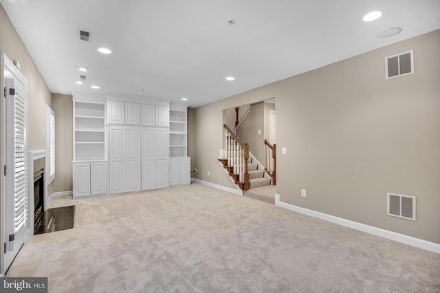 718 HAWKINS WAY, Alexandria, VA 22314