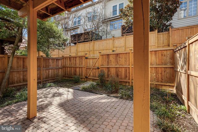 718 HAWKINS WAY, Alexandria, VA 22314