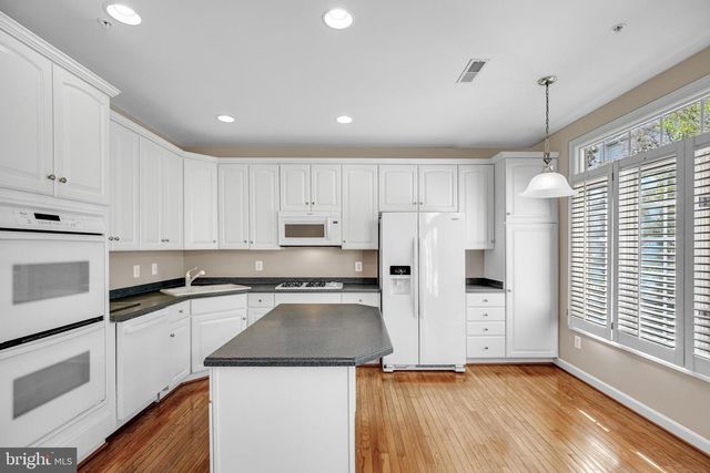 718 HAWKINS WAY, Alexandria, VA 22314