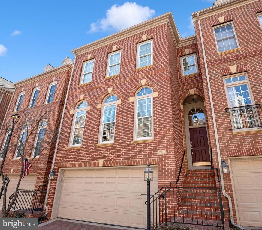 718 HAWKINS WAY, Alexandria, VA 22314