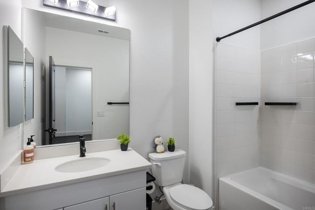 1714 Fairlead Ave, Carlsbad, CA 92011