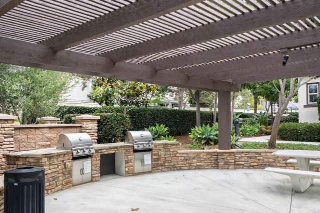 1714 Fairlead Ave, Carlsbad, CA 92011