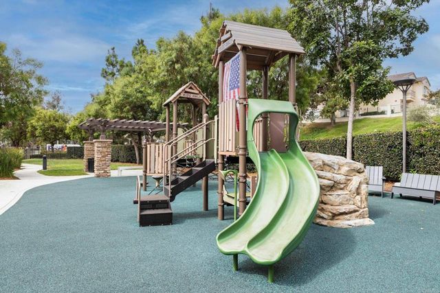 1714 Fairlead Ave, Carlsbad, CA 92011
