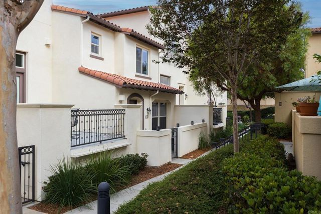 1714 Fairlead Ave, Carlsbad, CA 92011