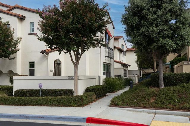 1714 Fairlead Ave, Carlsbad, CA 92011